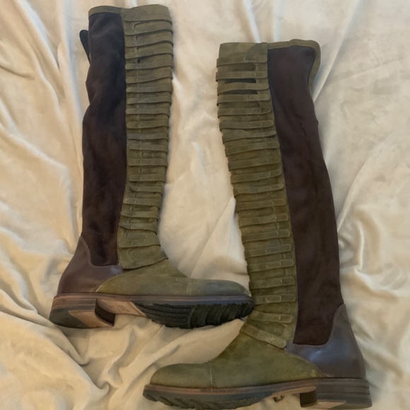 Vero Cuoio Green and Brown Over the Knee Boots - Picture 3 of 10